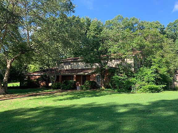 2nd image of 91 Grove Dale St