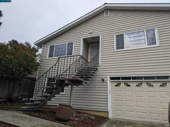 220 Vallejo Ave, Rodeo, CA 94572