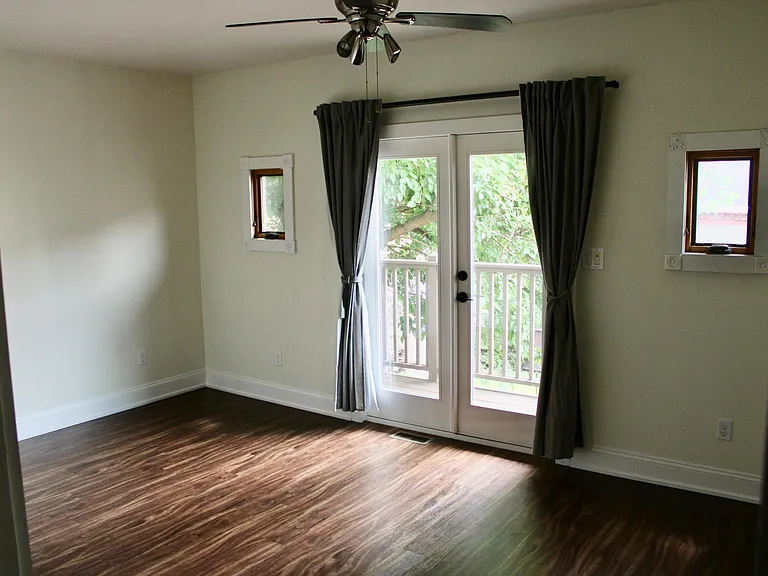 221 Jacksonia St — Photo 10