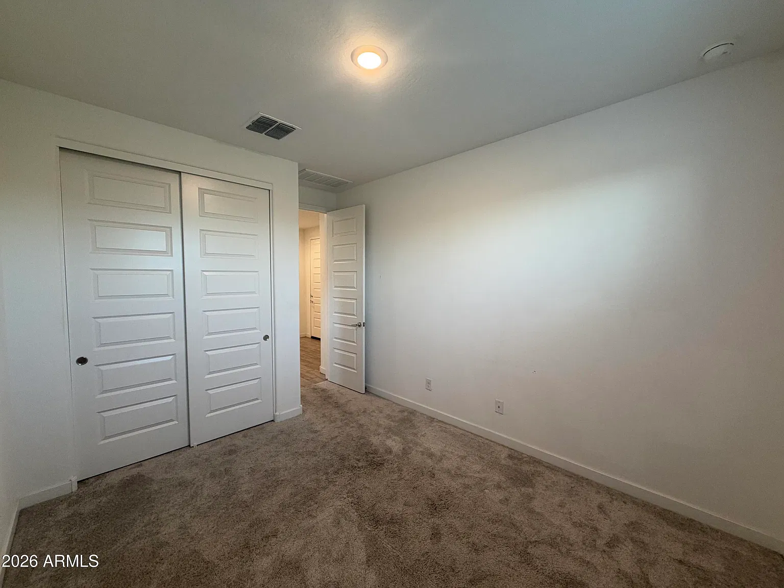 5 bed, 3.0 bath, 1953 sqft, $2,350 — Photo 3