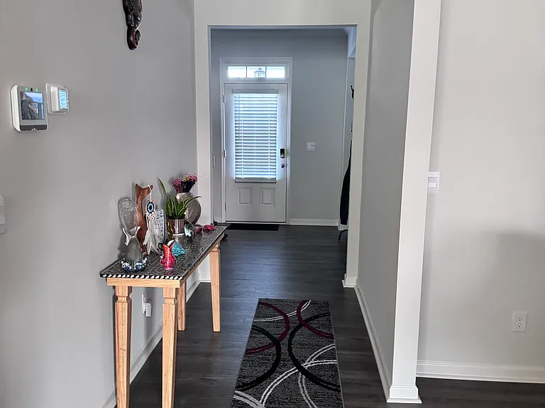 1919 Aquinas Ct — Photo 9