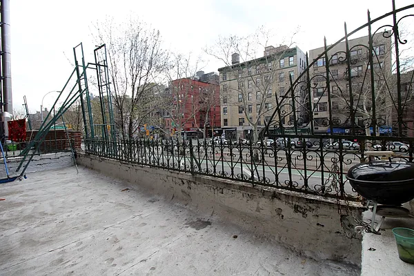 Rented by J Misrahi Realty Corp | media 31