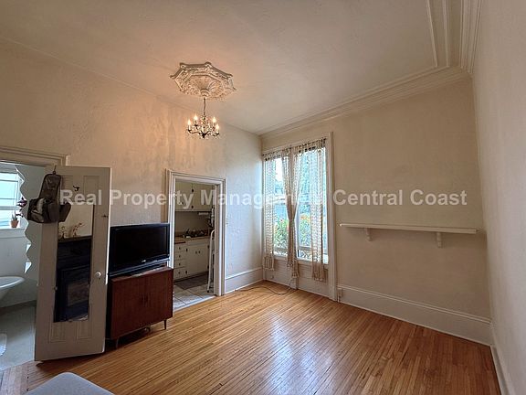 3rd image of 1406 Morro St APT 2