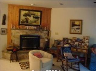 422 Trailsend Dr, Torrington, CT 06790