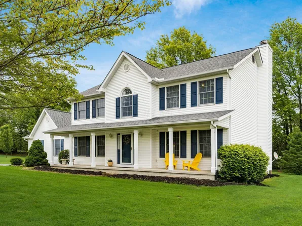 84 Melissa Ct, Pataskala, OH 43062