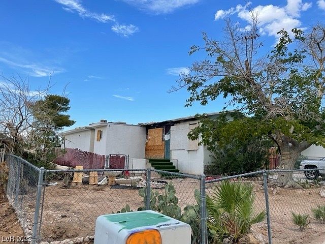 1st image of 6176 Casa Loma Ave