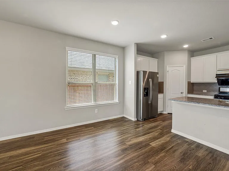 8506 Lagosta Ln — Photo 10