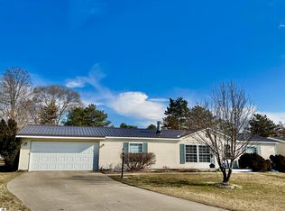 2253 Honey Bear Ln, Mount Pleasant, MI 48858