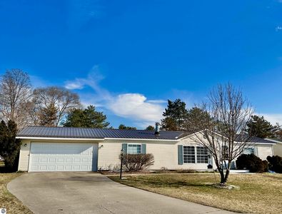 2253 Honey Bear Ln, Mount Pleasant, MI, 48858