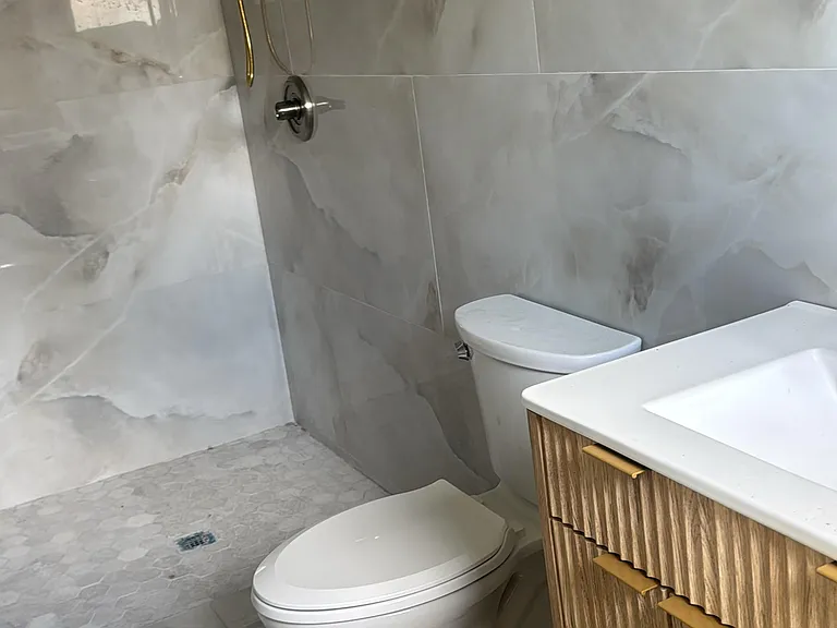 13845 River Forest Dr — Photo 2