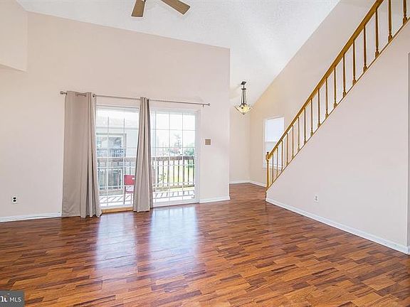 4th image of 702 Briarwood Ct #702