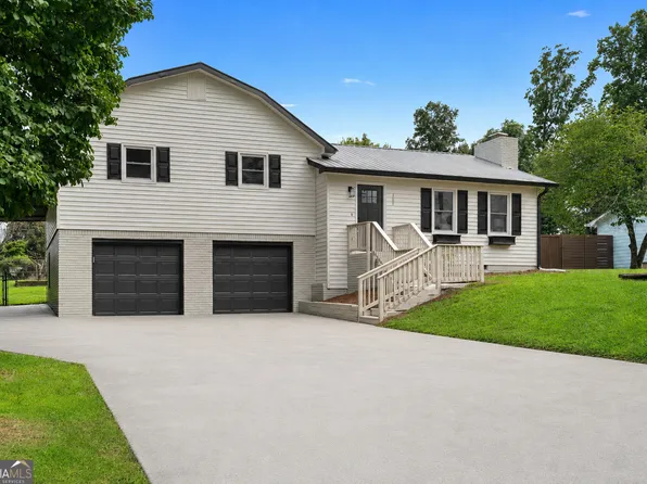 105 Trickum Hills Dr, Woodstock, GA 30188