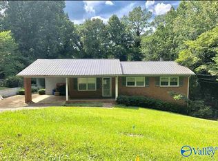 1200 Ridge Dr, Weaver, AL 36277