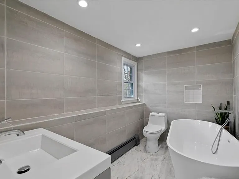 63 Stemway Rd — Photo 9