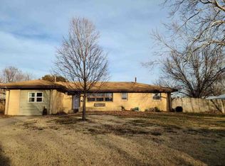 1513 N Park St, Wellington, KS 67152