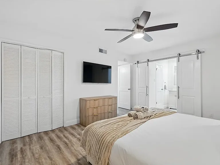 8083 Meadow Rd #225 — Photo 10
