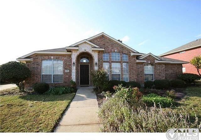 1st image of 330 Oakhurst Dr