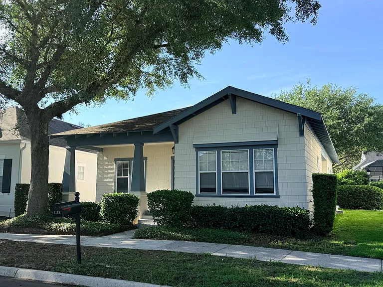 1110 Oak Pond Dr — Photo 1