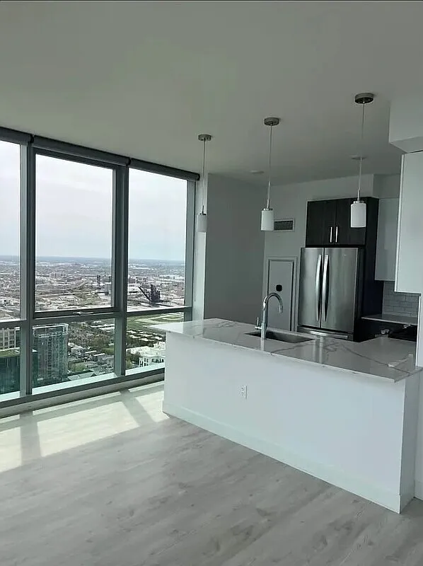 2 bed, 2.0 bath, 1375 sqft, $1,970 — Photo 1