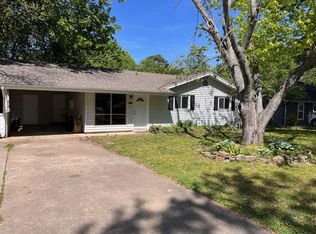 1207 N Vista Pl, Fayetteville, AR 72703
