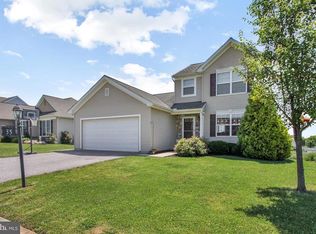 35 Andrew Dr, York, PA 17404