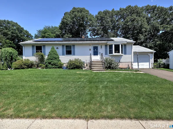 160 Tanglewood Drive, Hamden, CT 06518