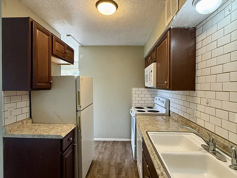 1505 Bradley St #D — Photo 3
