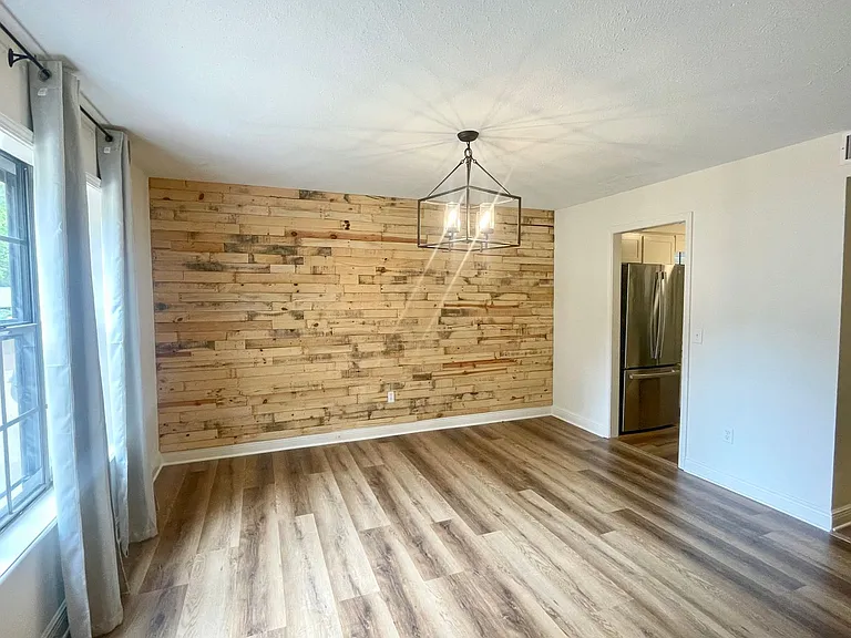 453 Pine Ridge Dr — Photo 5
