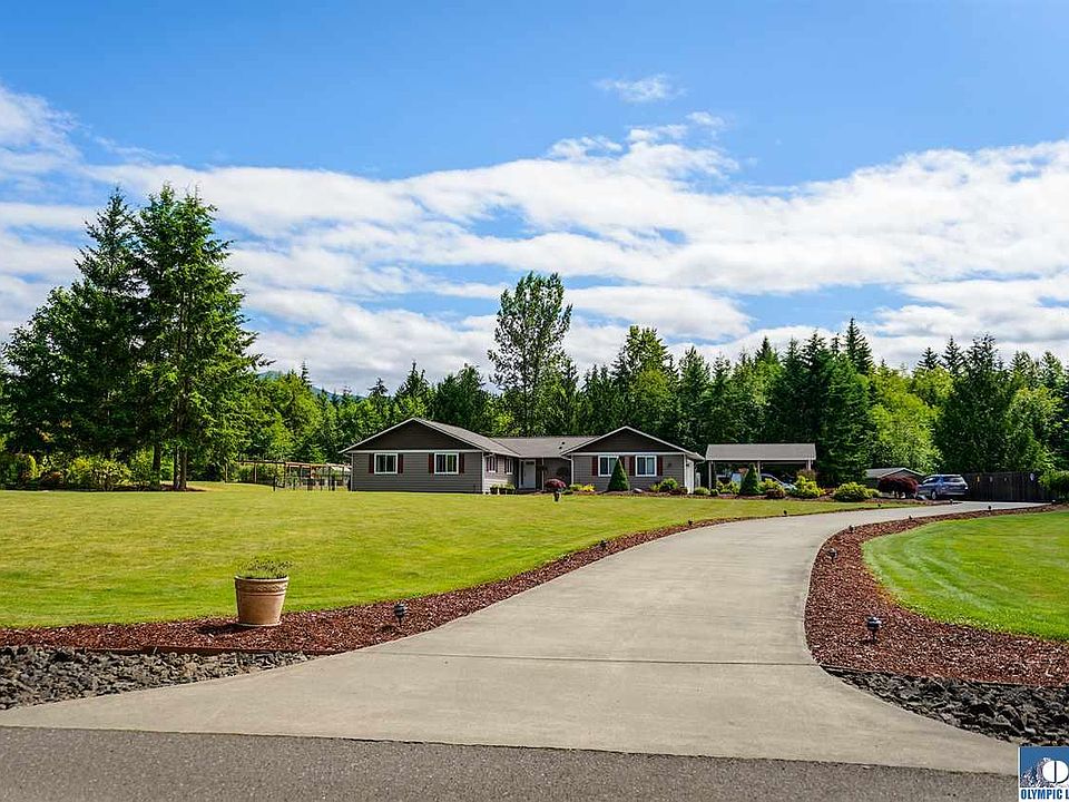 1st image of 143 Gretchen Way