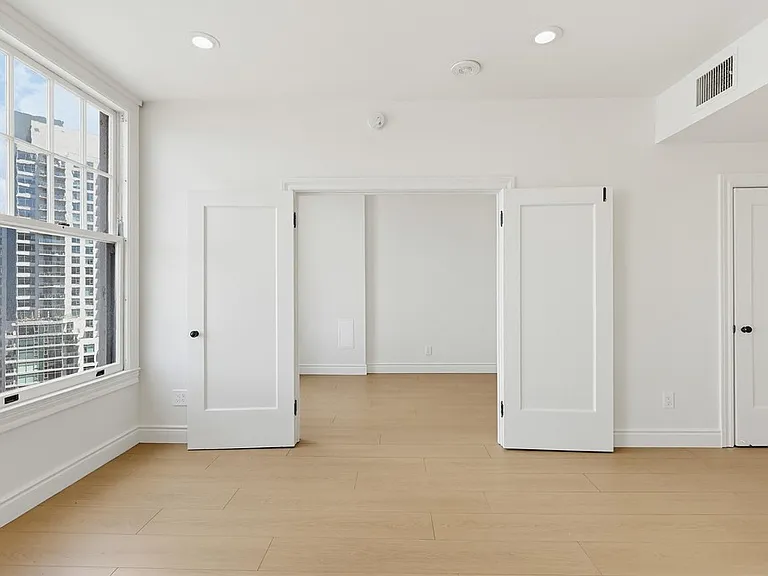 702 Ash St #702 — Photo 20