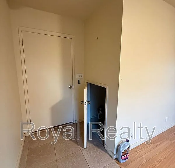 219 W Waiko Rd #F-LS011 — Photo 8