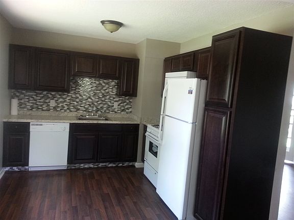 2nd image of 110 Peachwood St