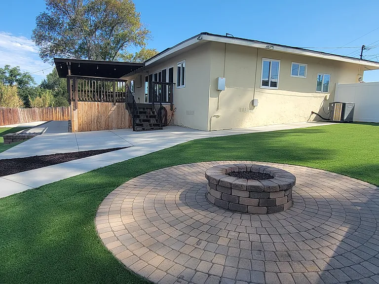 9738 Sherm Cir — Photo 16