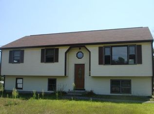 24 Kerry Ln, Taunton, MA 02780