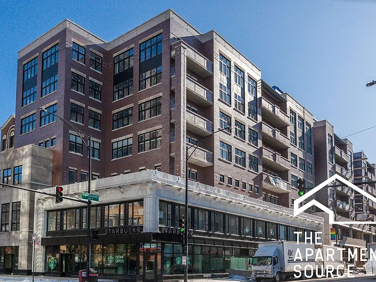 3853 N Broadway St #7 — Photo 17
