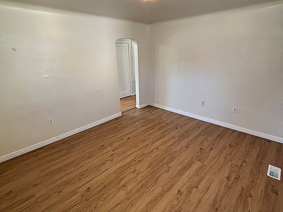 5th image of 856 S Lake St