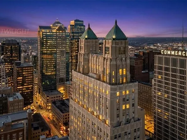 909 Walnut St APT 3200, Kansas City, MO 64106