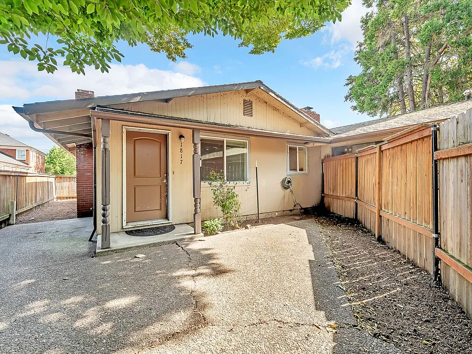 Ferry St - 4 Plex