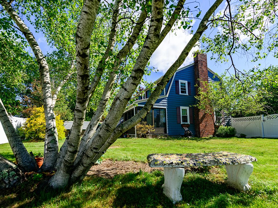 1st image of 221 Squantum Dr