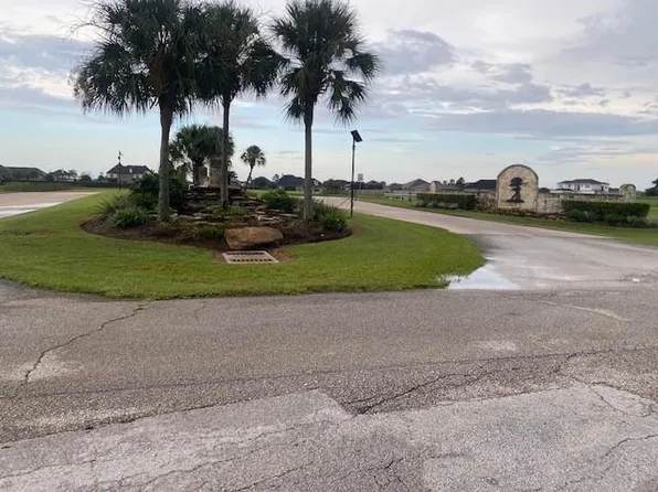 3703 Palm Crest Dr, Rosharon, TX 77583