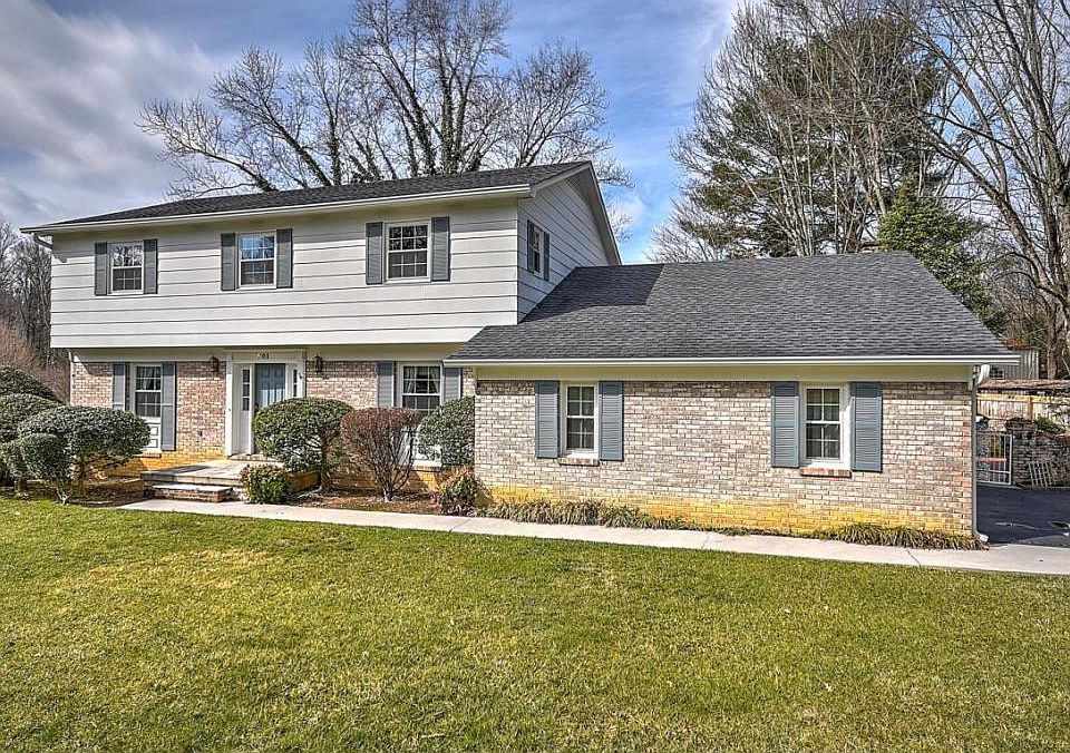 1st image of 201 Forest Hills Dr