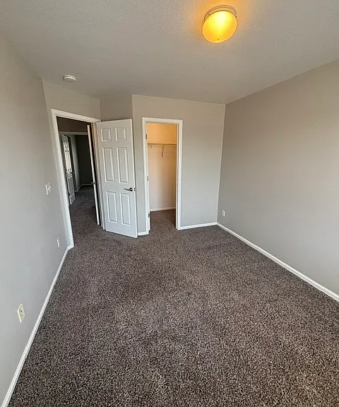 1881 Silver Meadow Cir — Photo 12