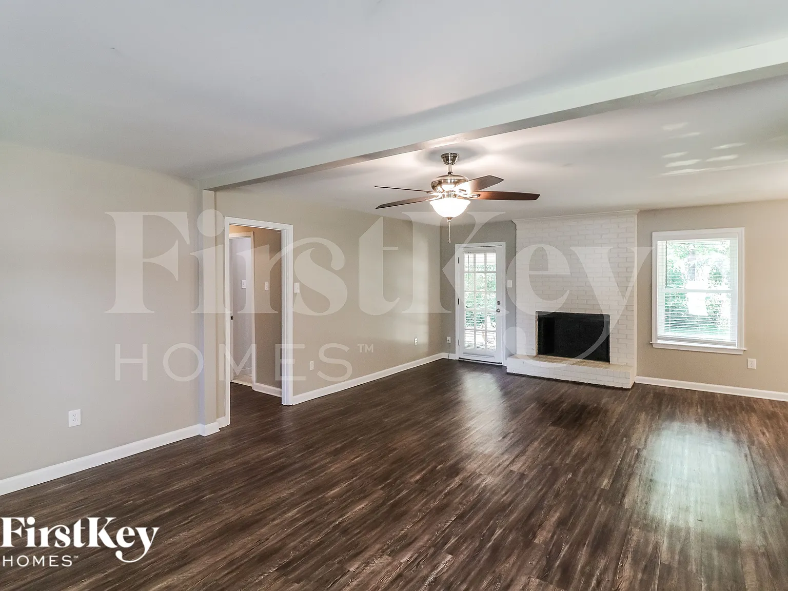 5 bed, 2.0 bath, 2293 sqft, $2,315 — Photo 4