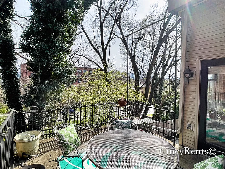 523 Liberty Hl #1 — Photo 20
