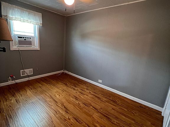 2nd image of 429 Fountain St