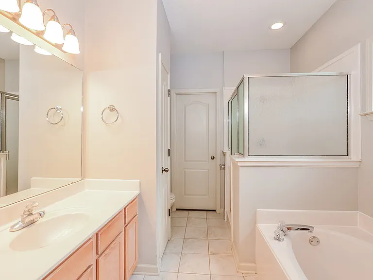 8725 Macon Rd — Photo 12