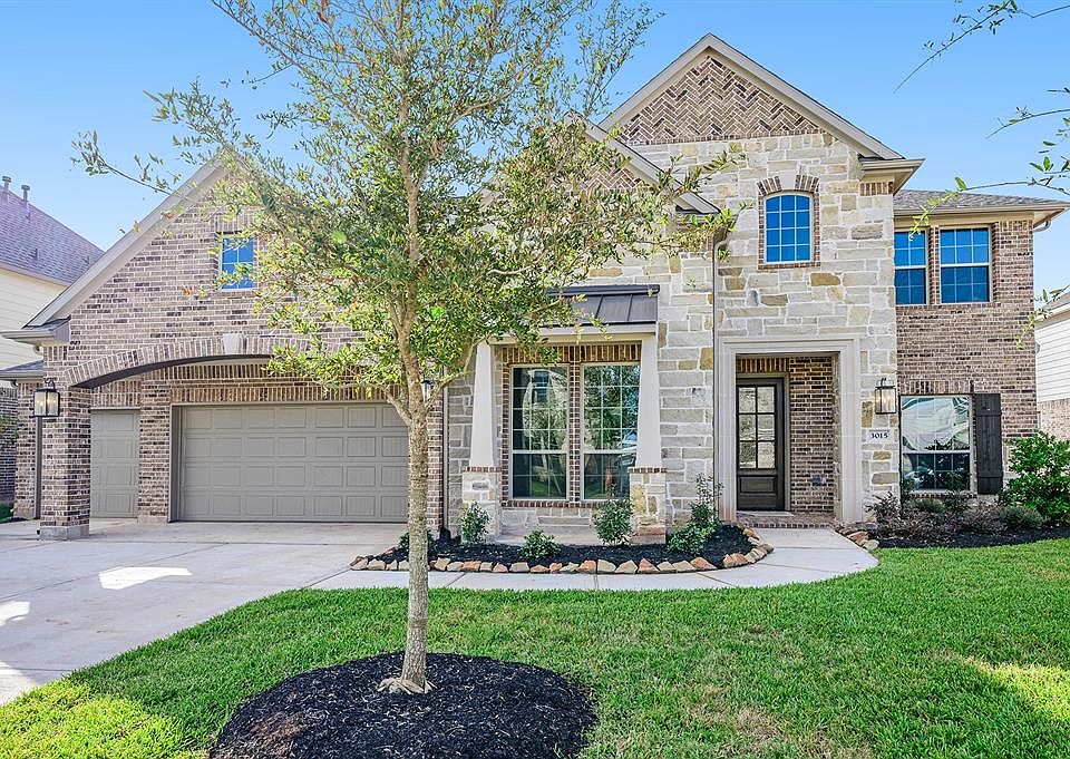 1st image of 3015 Cooper Hawk Ln