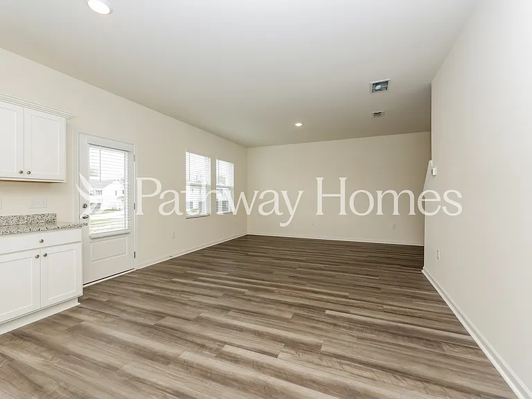 1071 Large Poppy Dr — Photo 4