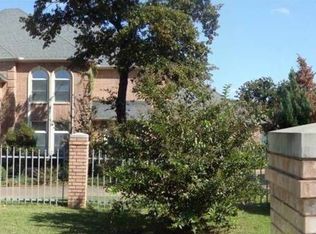449 Schooner Dr, Azle, TX 76020