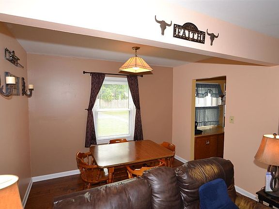 5th image of 3547 E Bottsford Ave